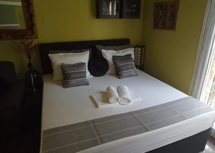 Luxury Kyara Centre Netflix Lejlighed
