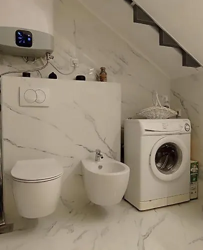 Luxury Kyara Centre Netflix * Split